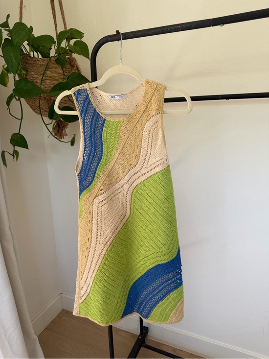 Zara Dresses & Skirts - Zara Blue, Green & Cream Knit Wave-Panel Mini Dress